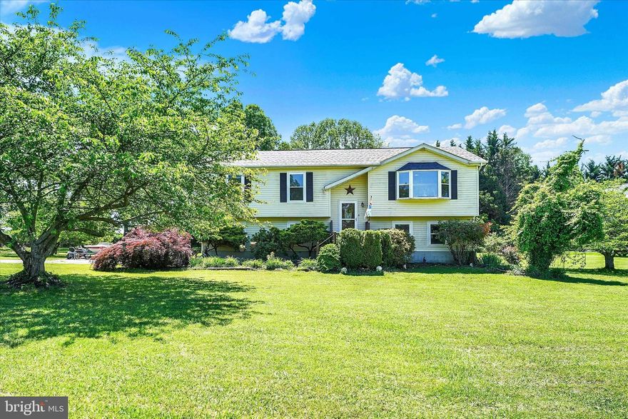 Welcome Home ! This home sits on 1.58 acres in a country setting with fruit trees  in Shah Valley and  features  3 Bedrooms, 2 1/2 baths with a Family Room on the lower level leading out to the Sunroom.  Attached garage with work room on the lower level.   The Roof has been replaced in 2022,  Heating and AC replaced in 2019.  Hot water heater replaced in 2022.  New Commercial water tank replaced 2023.    Come give it your touches.  Call me today to view this Property.