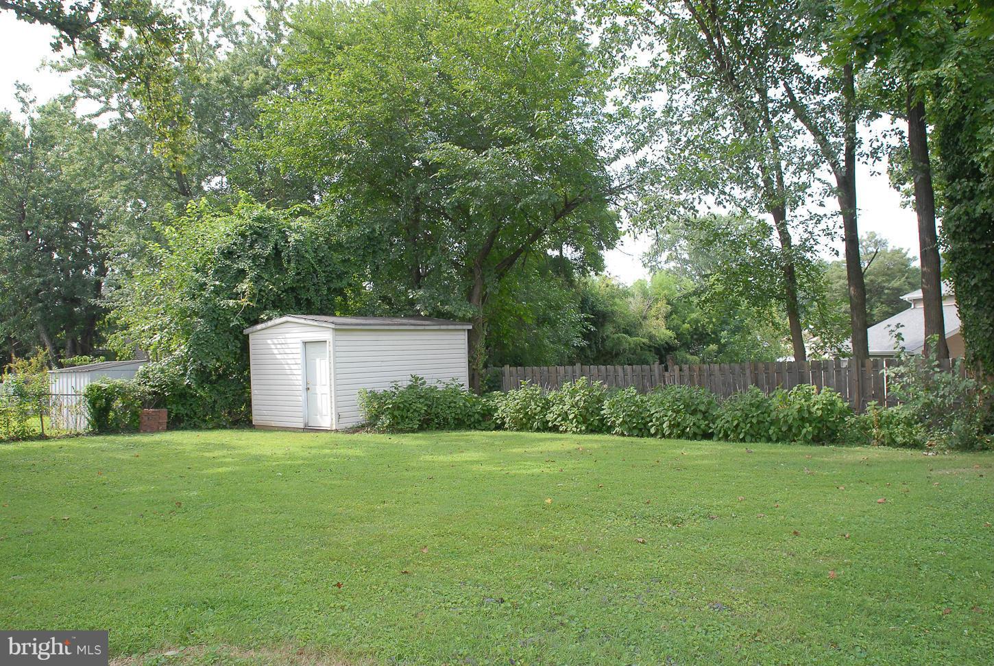 ANNALEE HEIGHTS - Residential