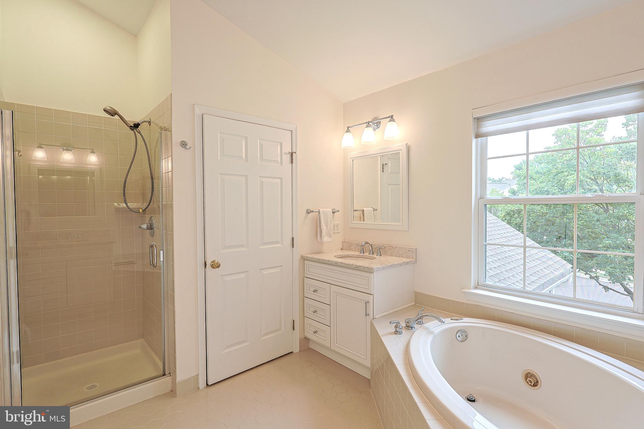 HERITAGE HILLS - Residential