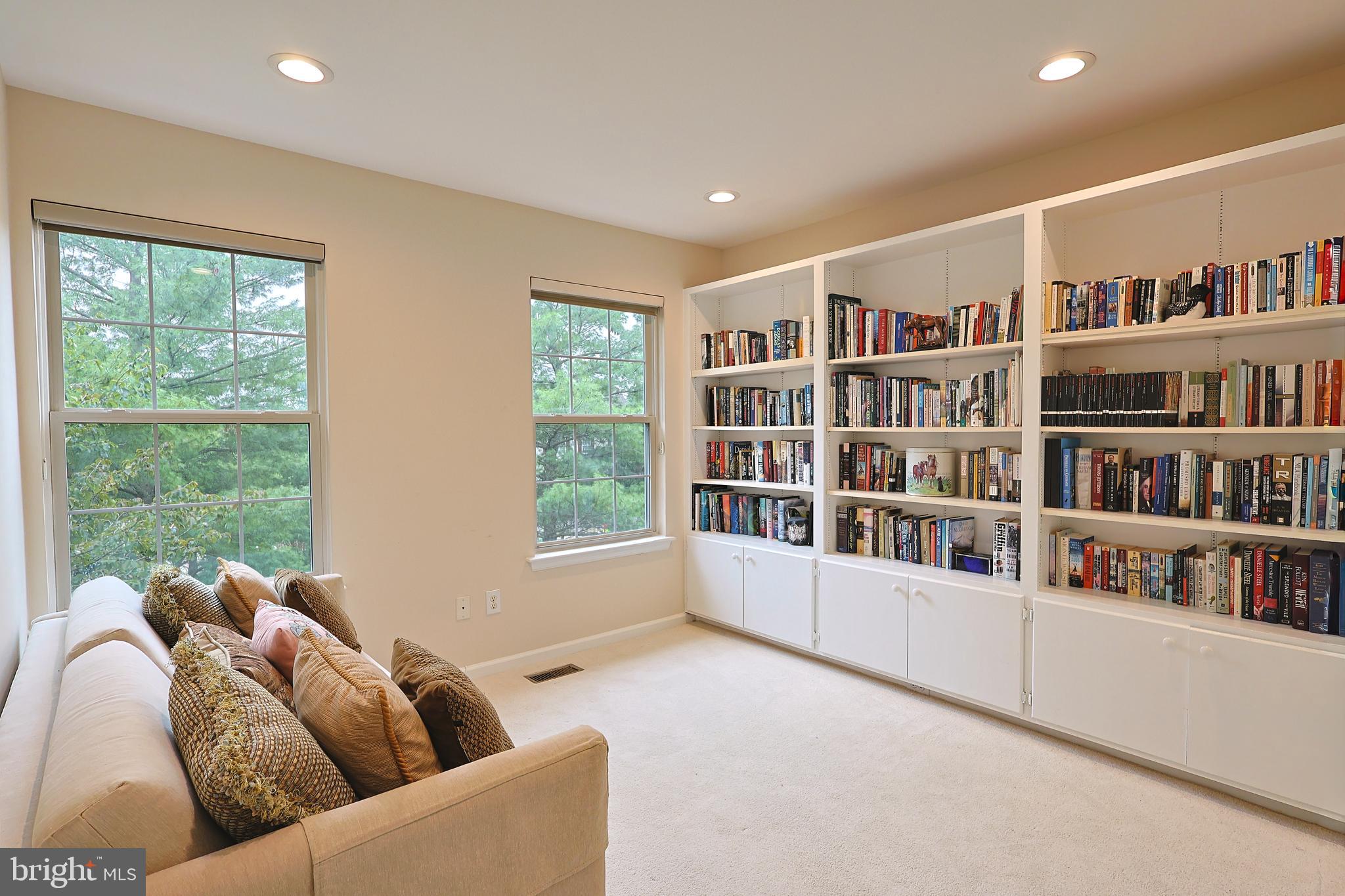 HERITAGE HILLS - Residential