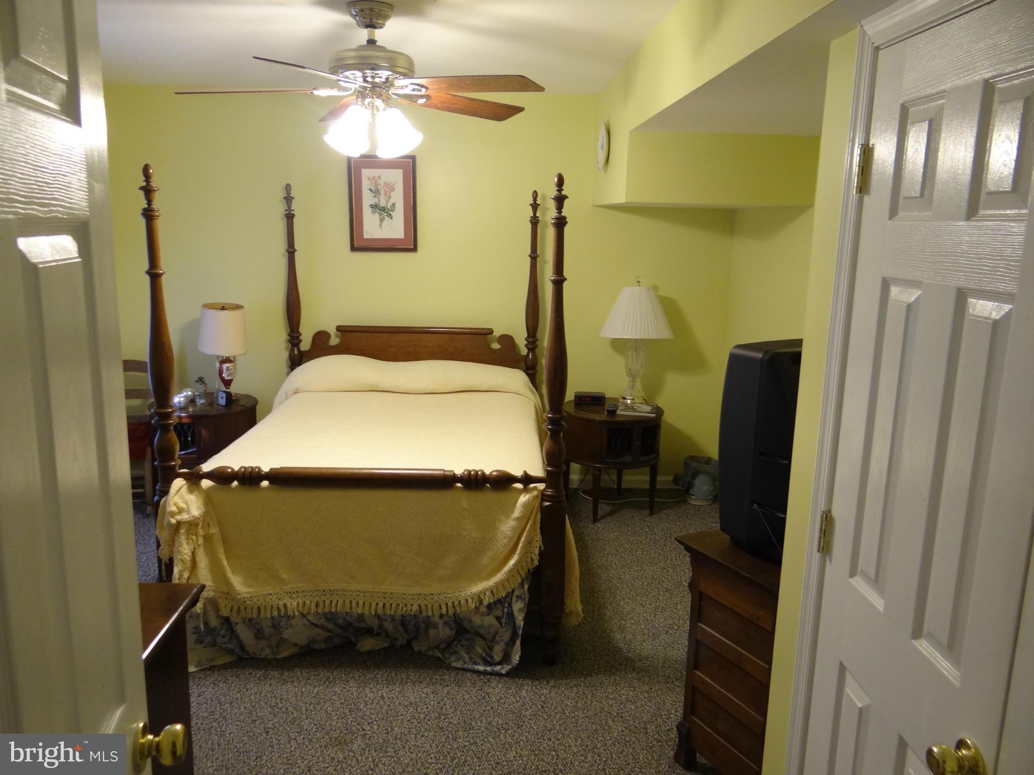 LEE'S HILL - Residential