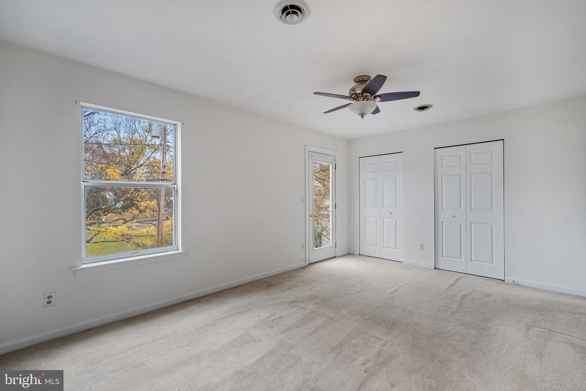 COLUMBIA BEACH - Residential