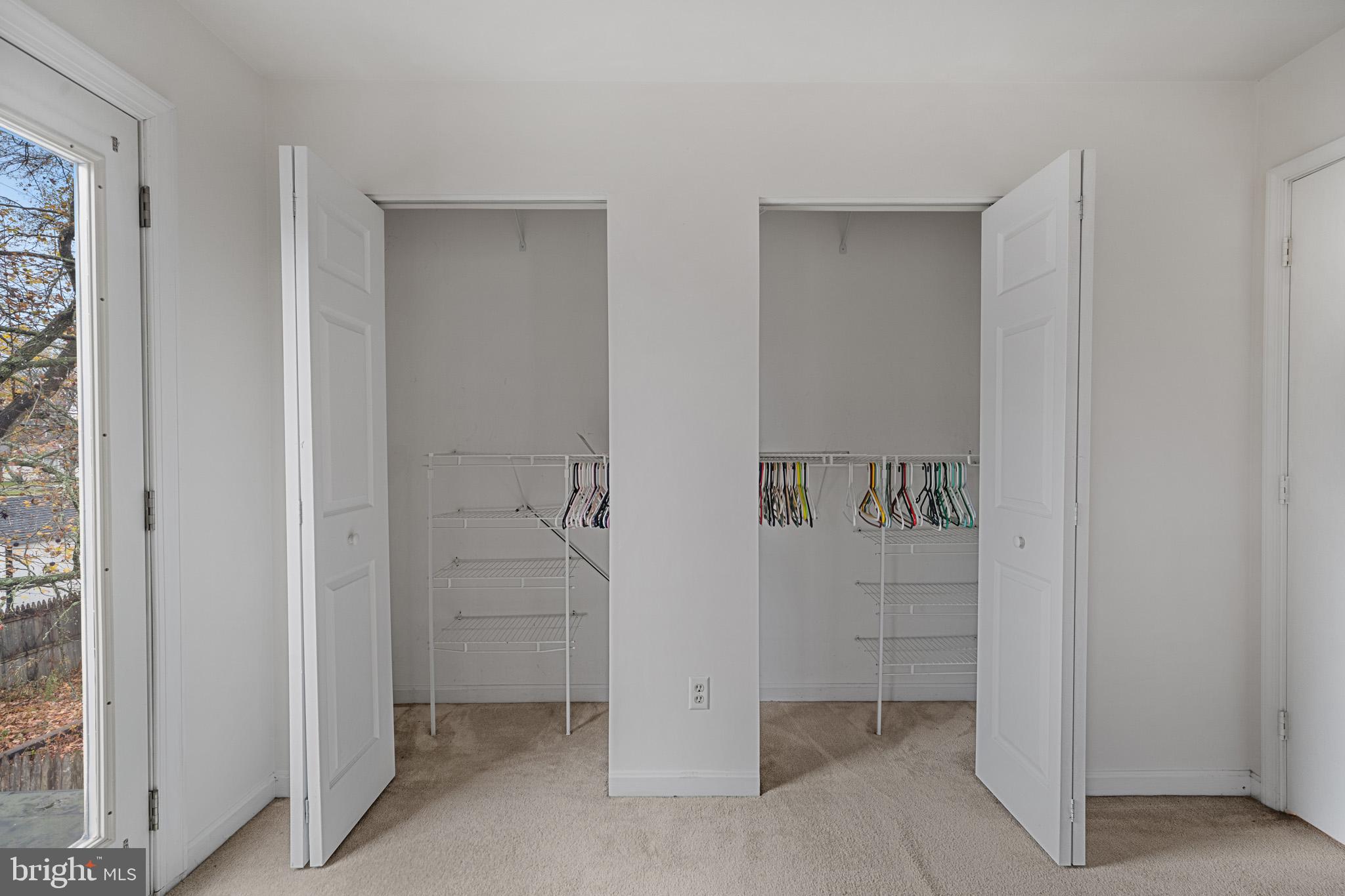 COLUMBIA BEACH - Residential