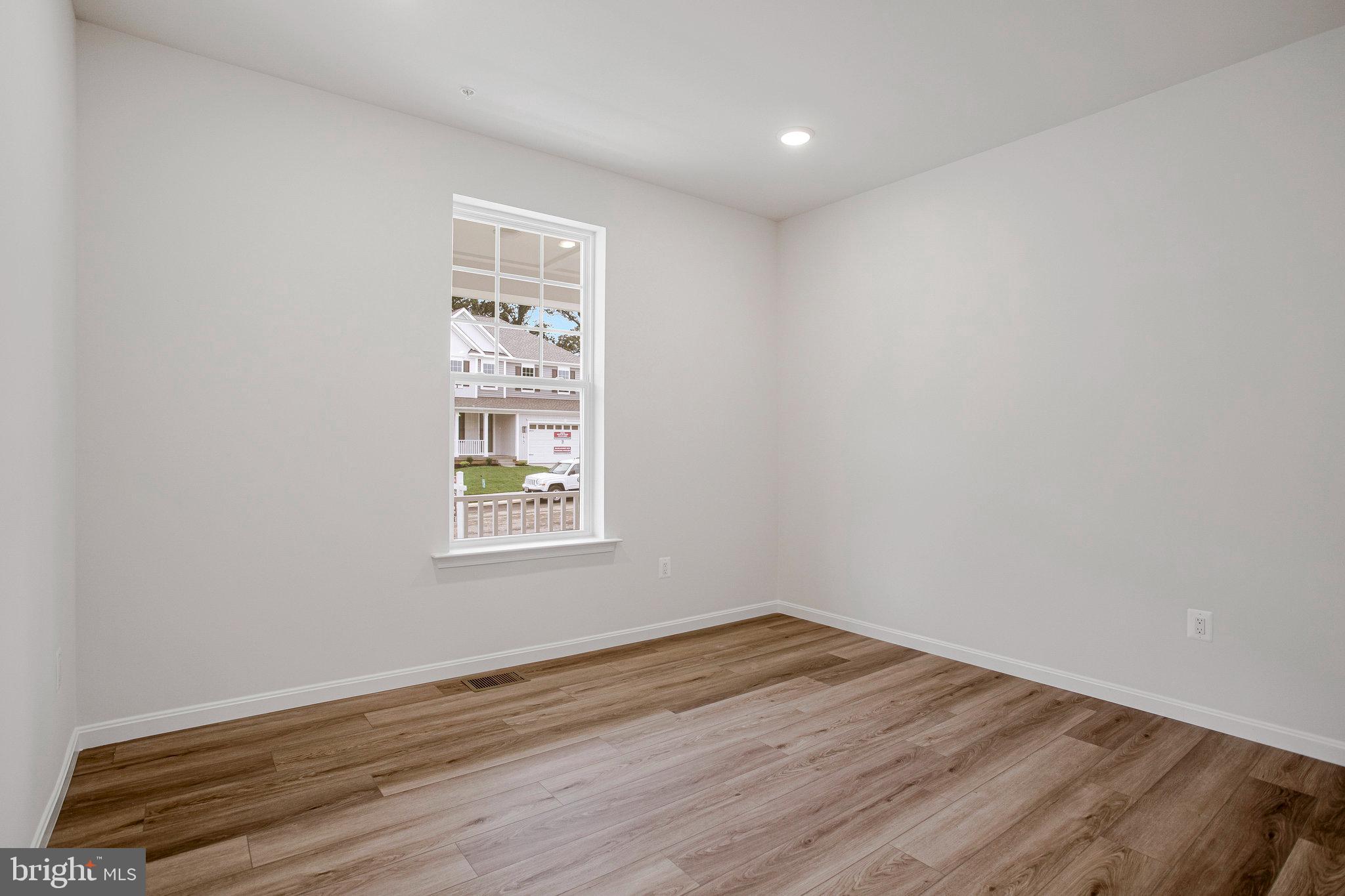 ROBERTS CROSSING - Residential