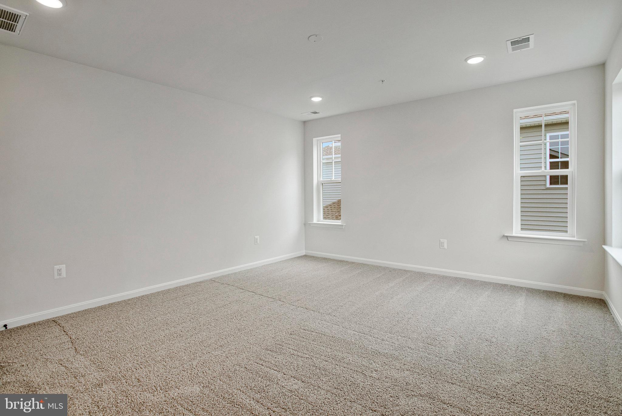 ROBERTS CROSSING - Residential