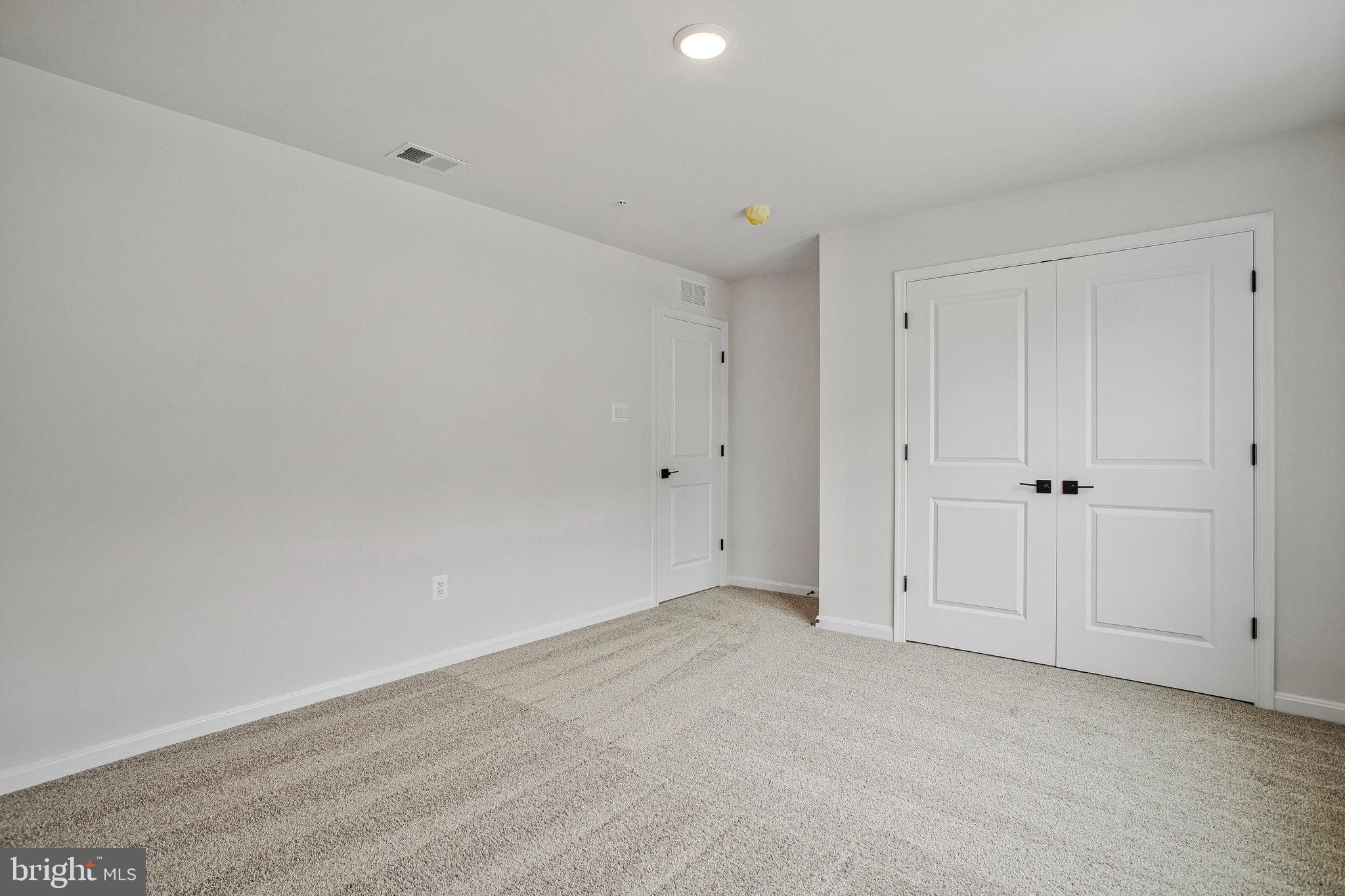 ROBERTS CROSSING - Residential
