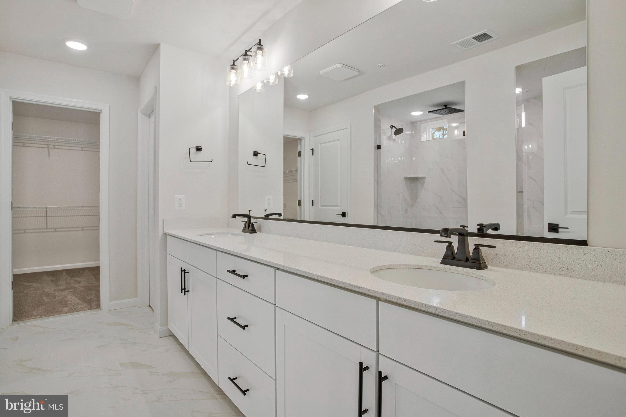 ROBERTS CROSSING - Residential