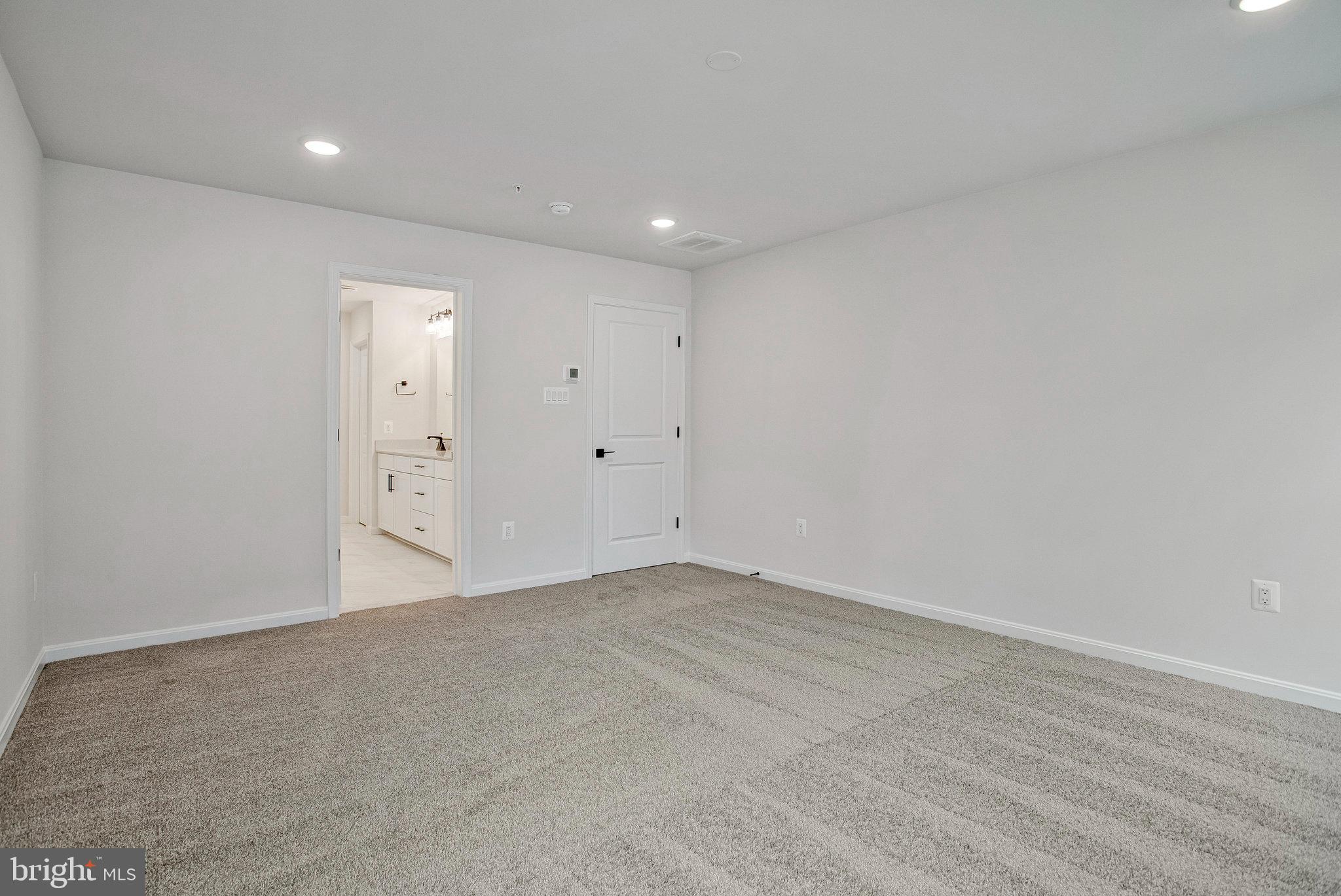ROBERTS CROSSING - Residential
