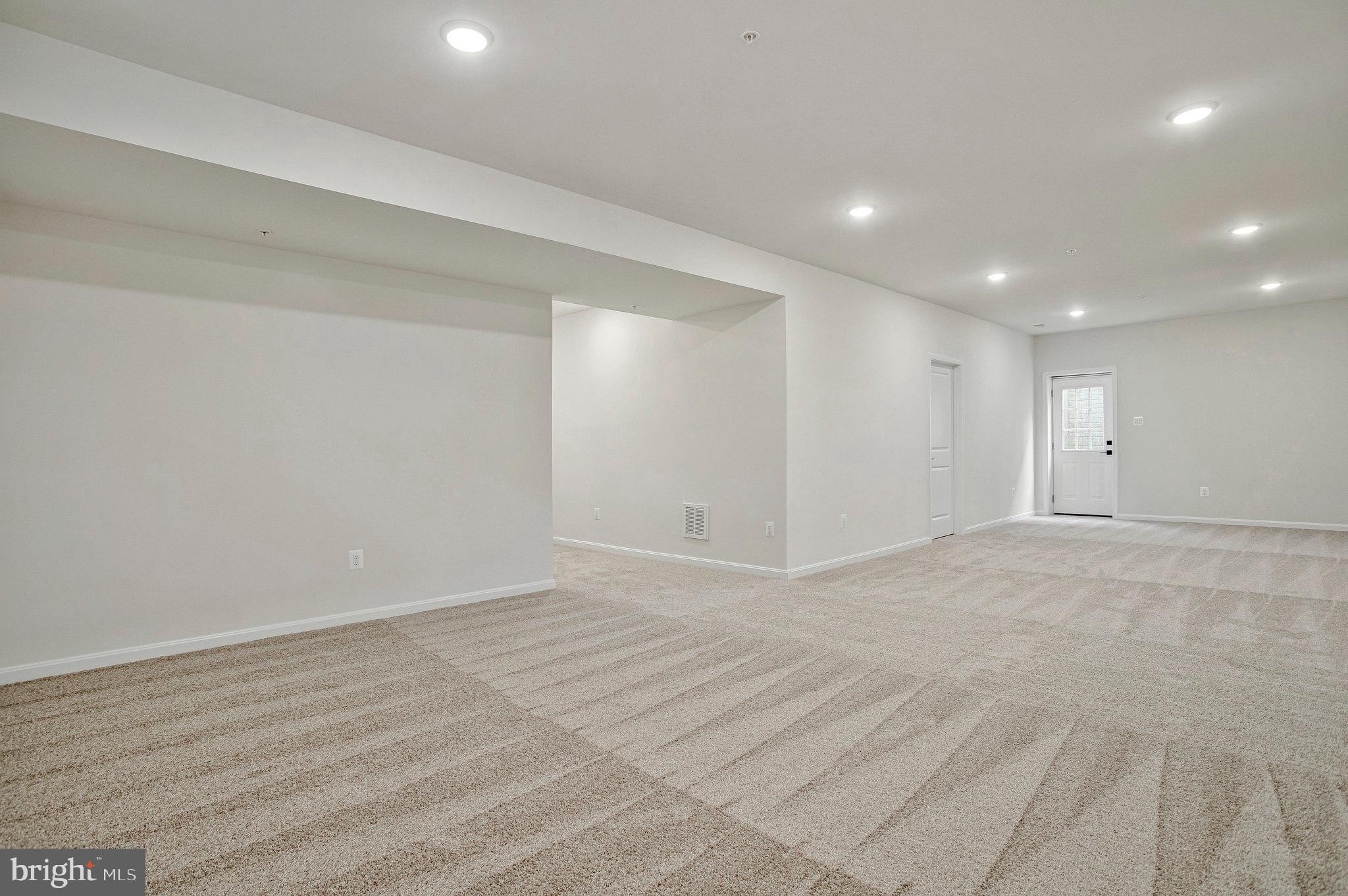 ROBERTS CROSSING - Residential