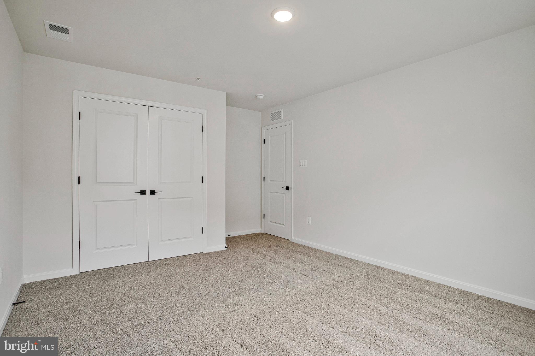 ROBERTS CROSSING - Residential