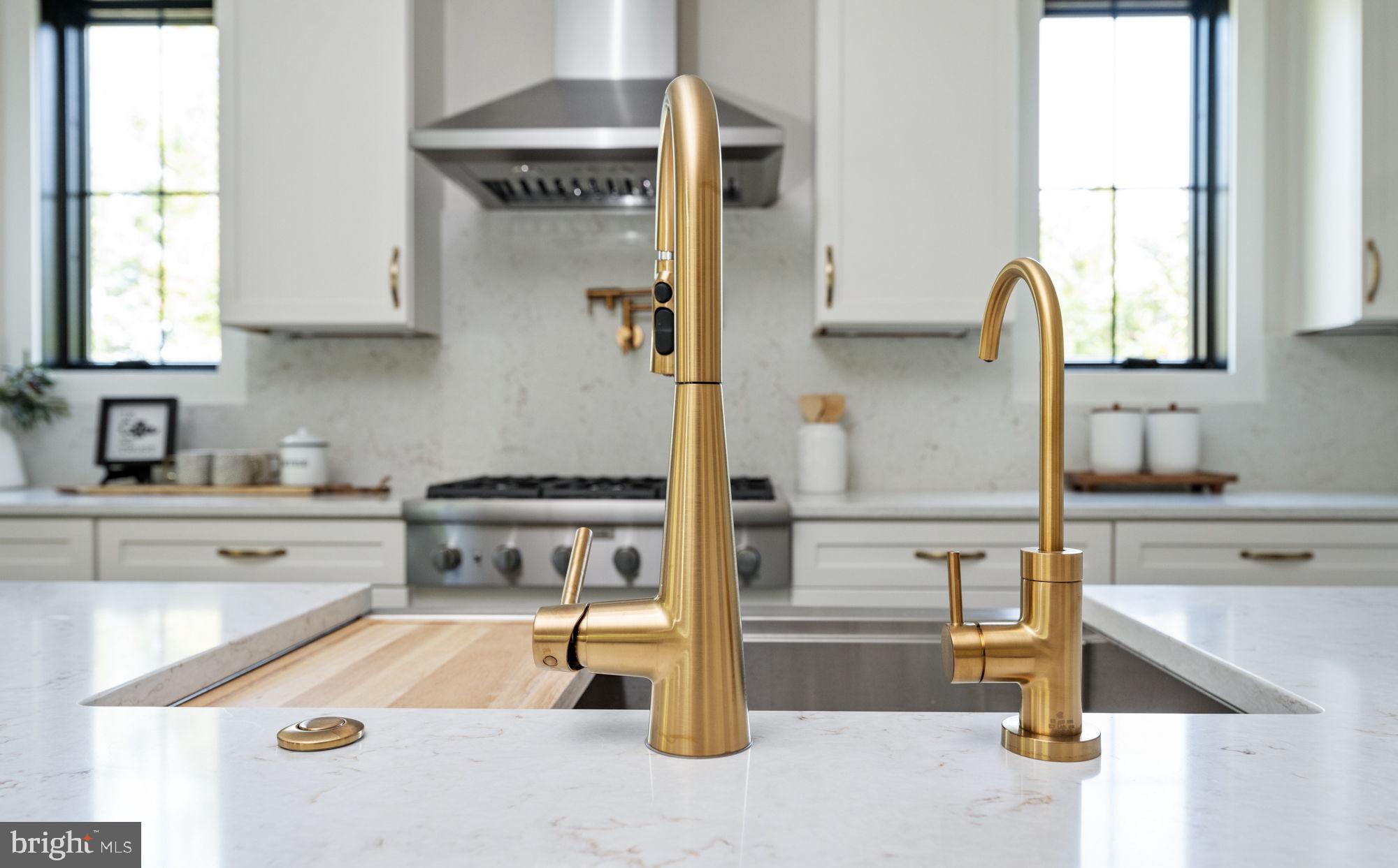 WATER EDGE ESTATES - Residential