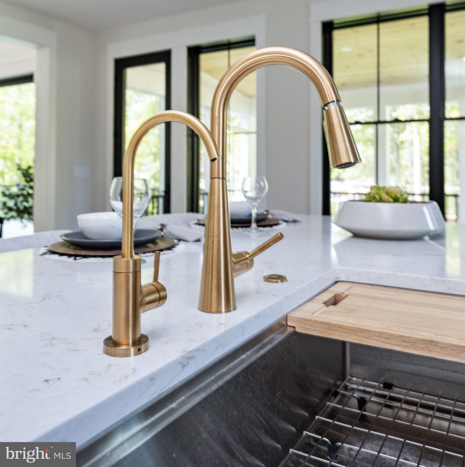 WATER EDGE ESTATES - Residential