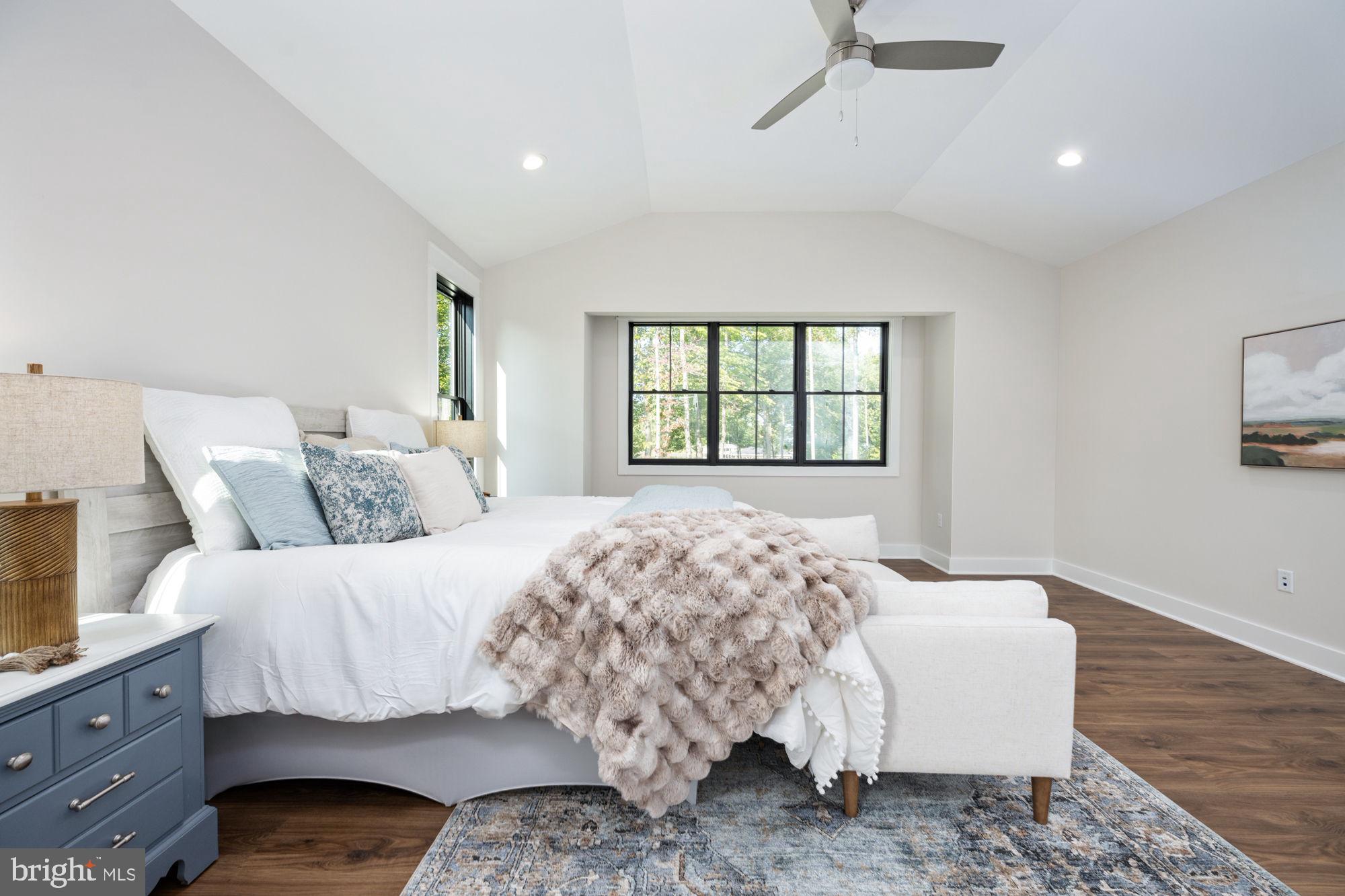 WATER EDGE ESTATES - Residential