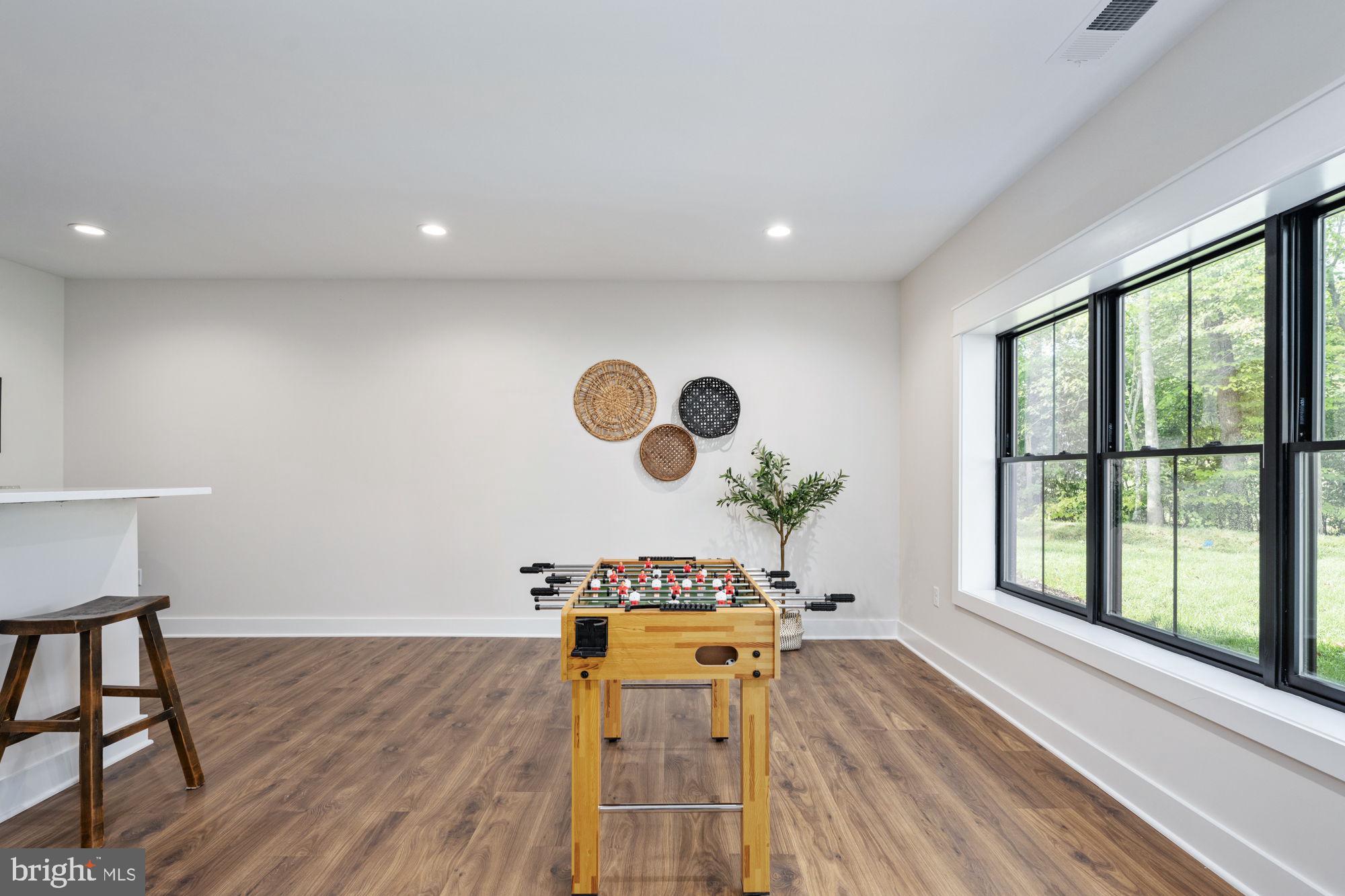 WATER EDGE ESTATES - Residential