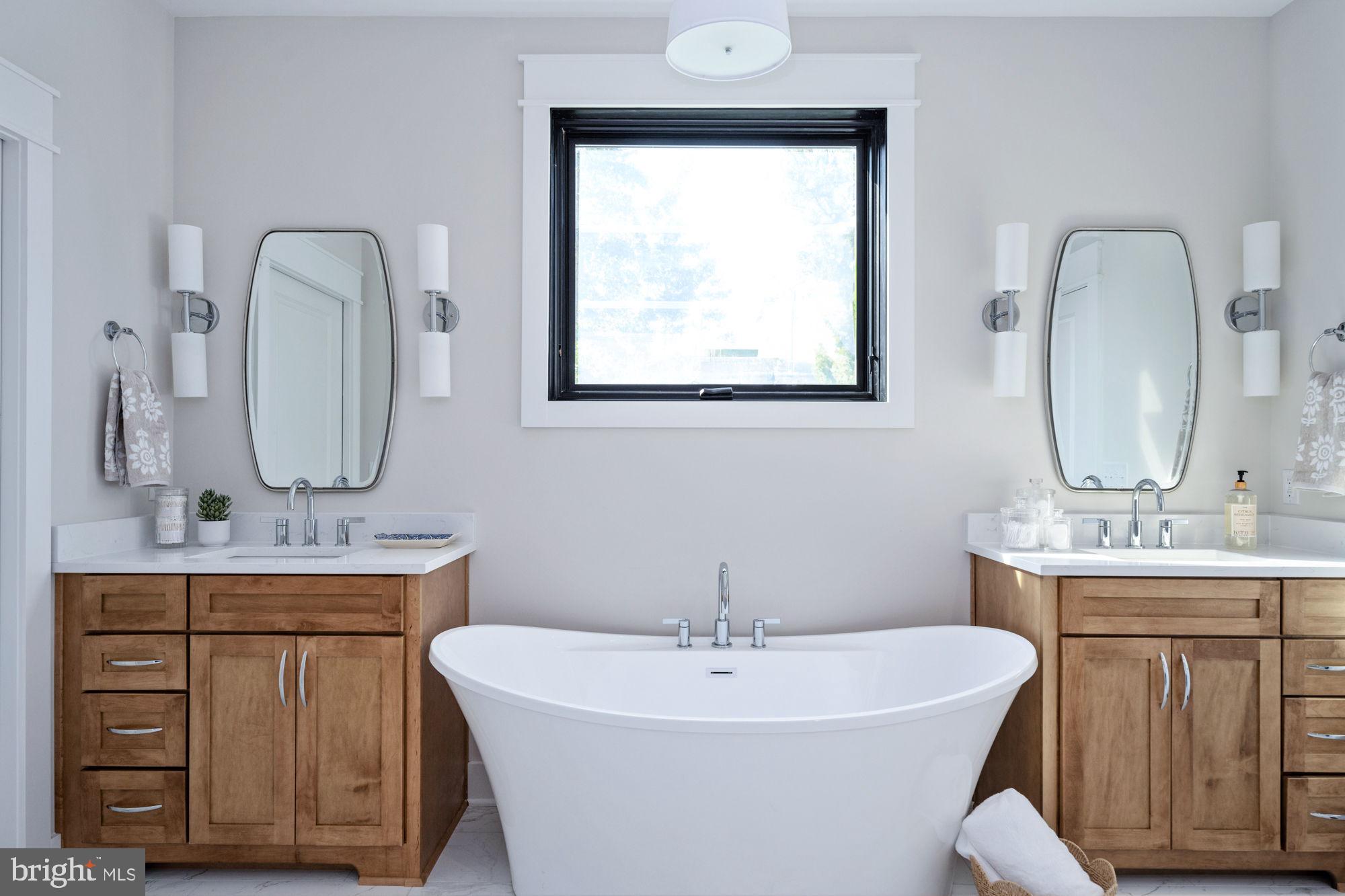 WATER EDGE ESTATES - Residential