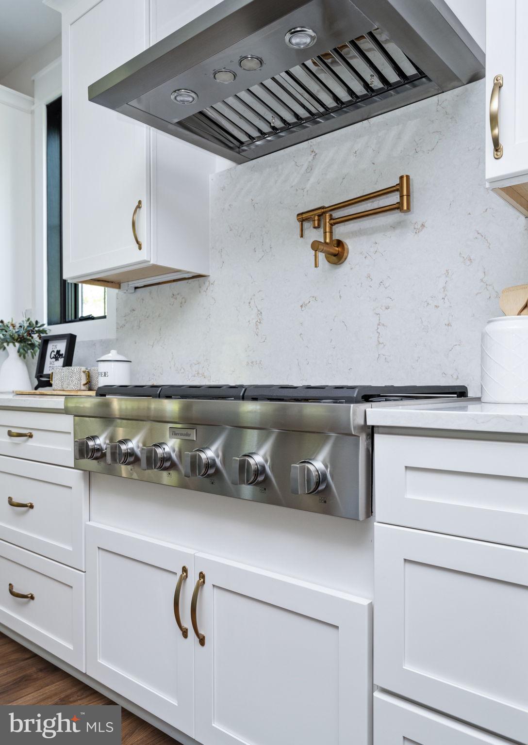 WATER EDGE ESTATES - Residential