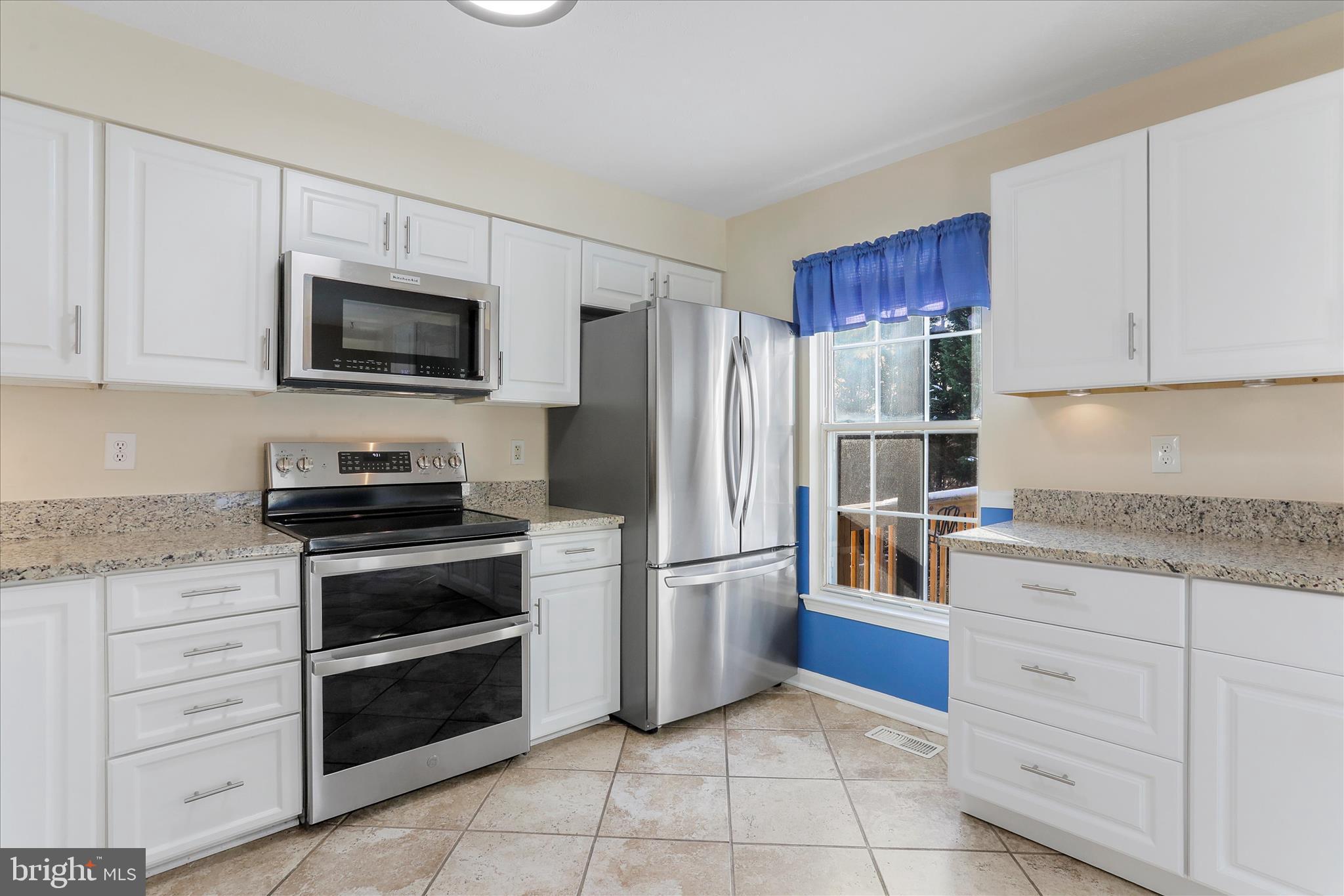 PARKVIEW TRAIL - Residential