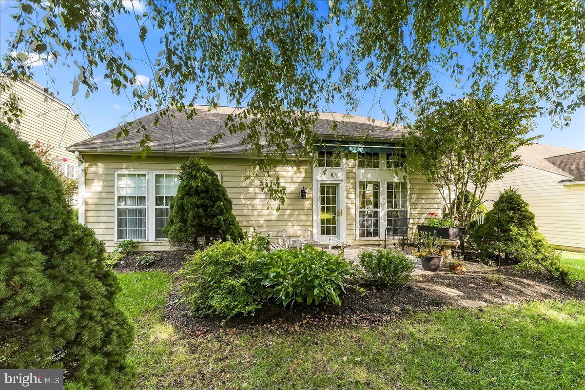 219 KATSURA DRIVE