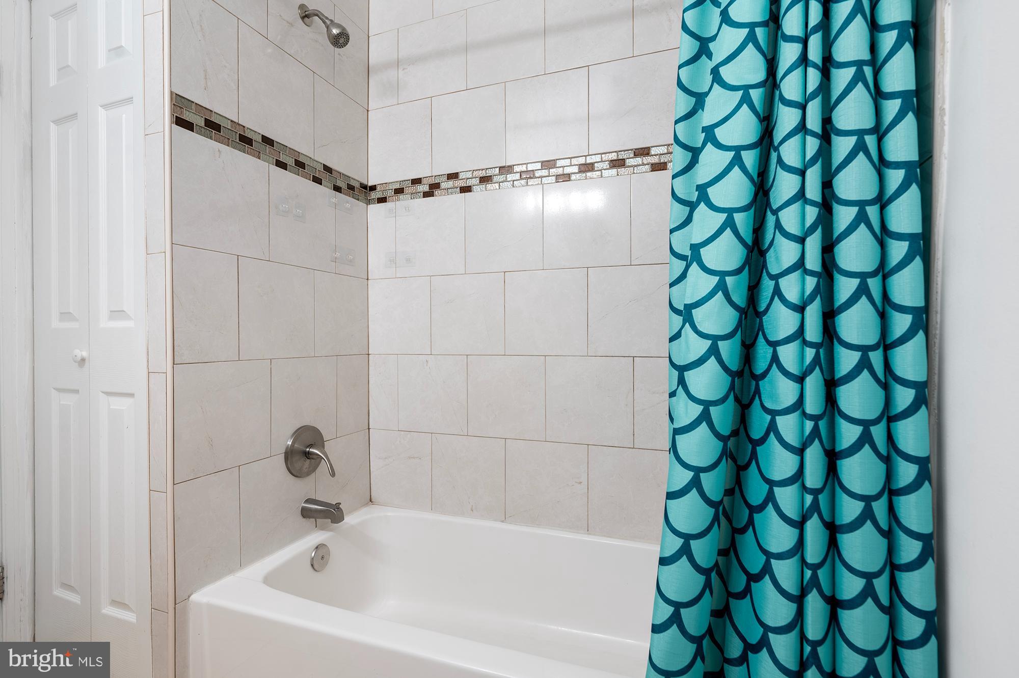 GLEN BURNIE HEIGHTS - Residential Lease