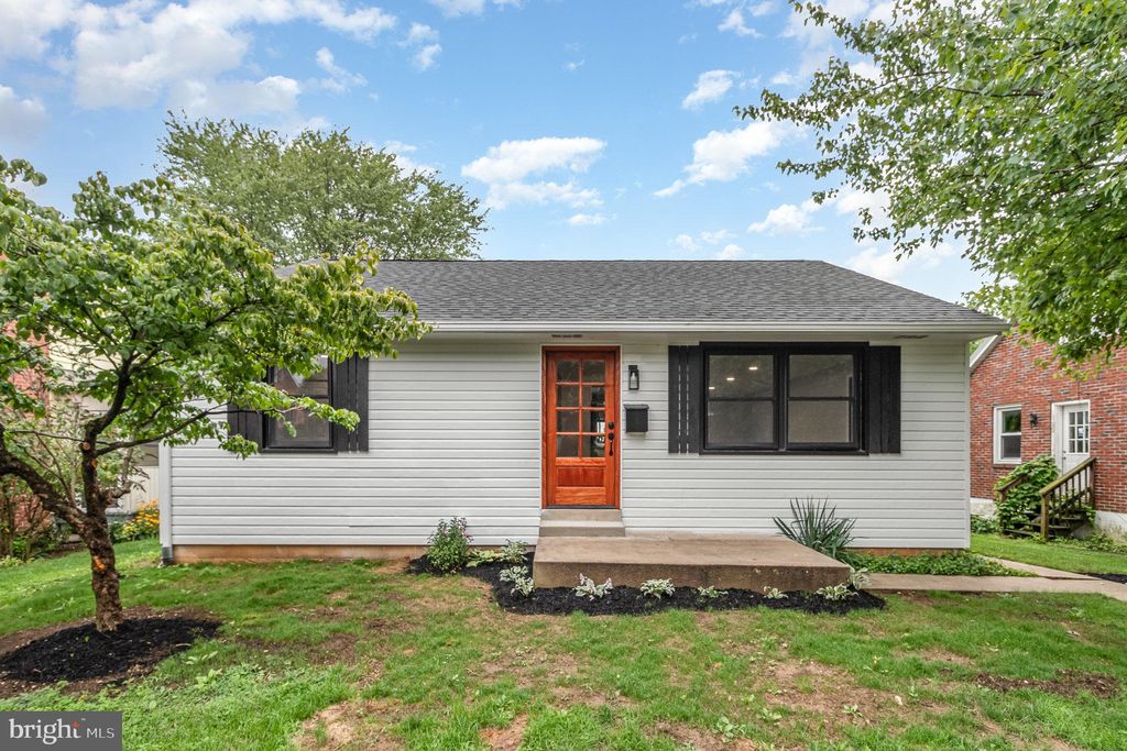 Photo of 337 N Broad Street, Lititz, PA 17543 (MLS # PALA2055534)