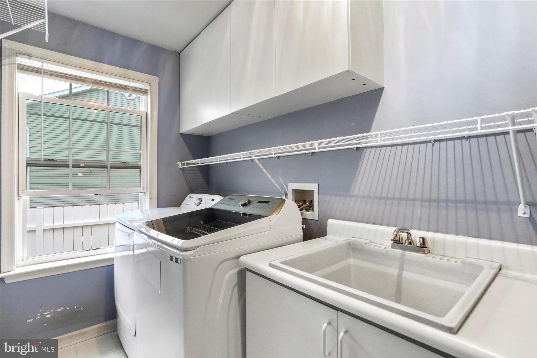 SYCAMORE VILLAGE - Residential