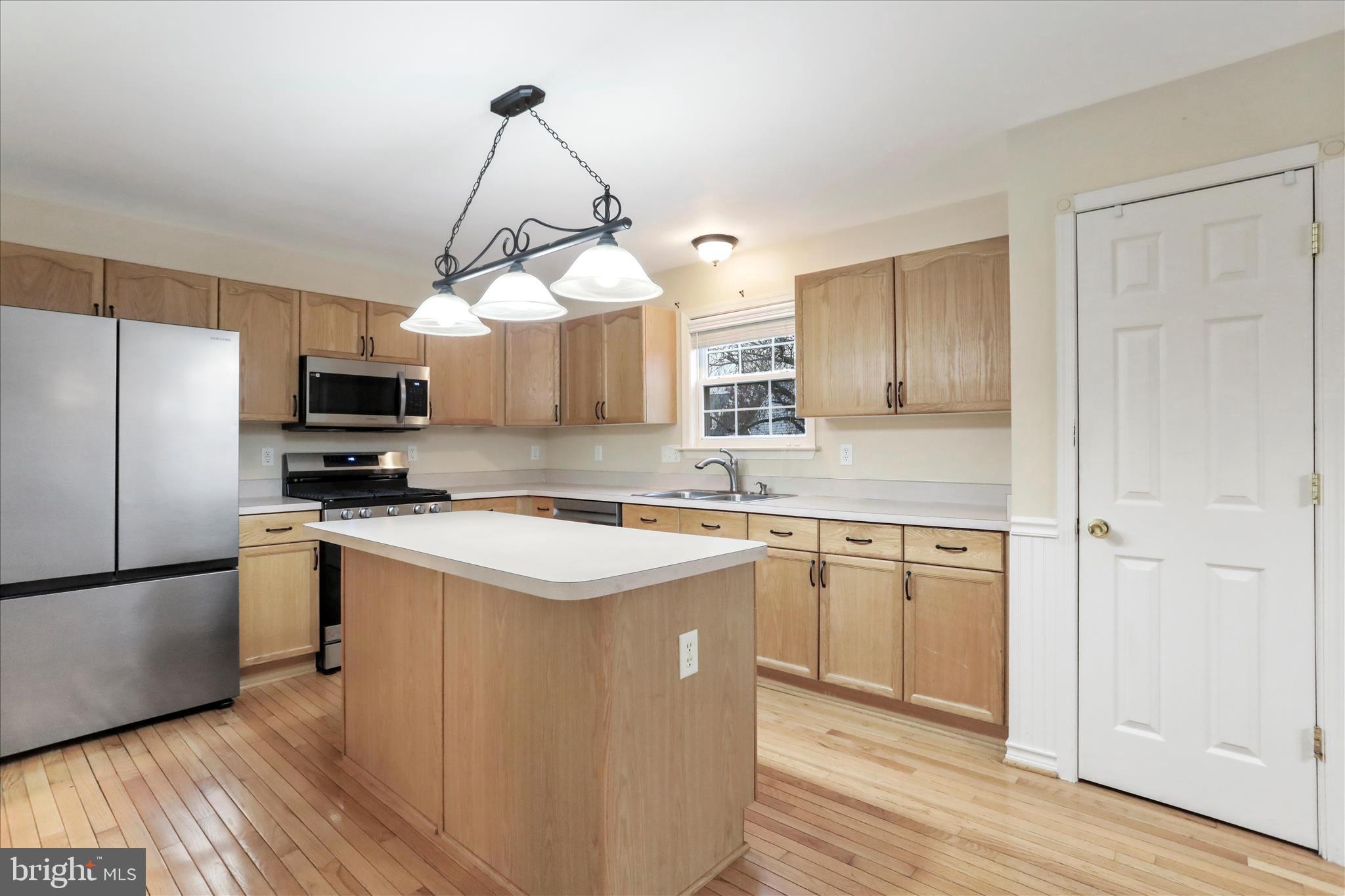 SYCAMORE VILLAGE - Residential