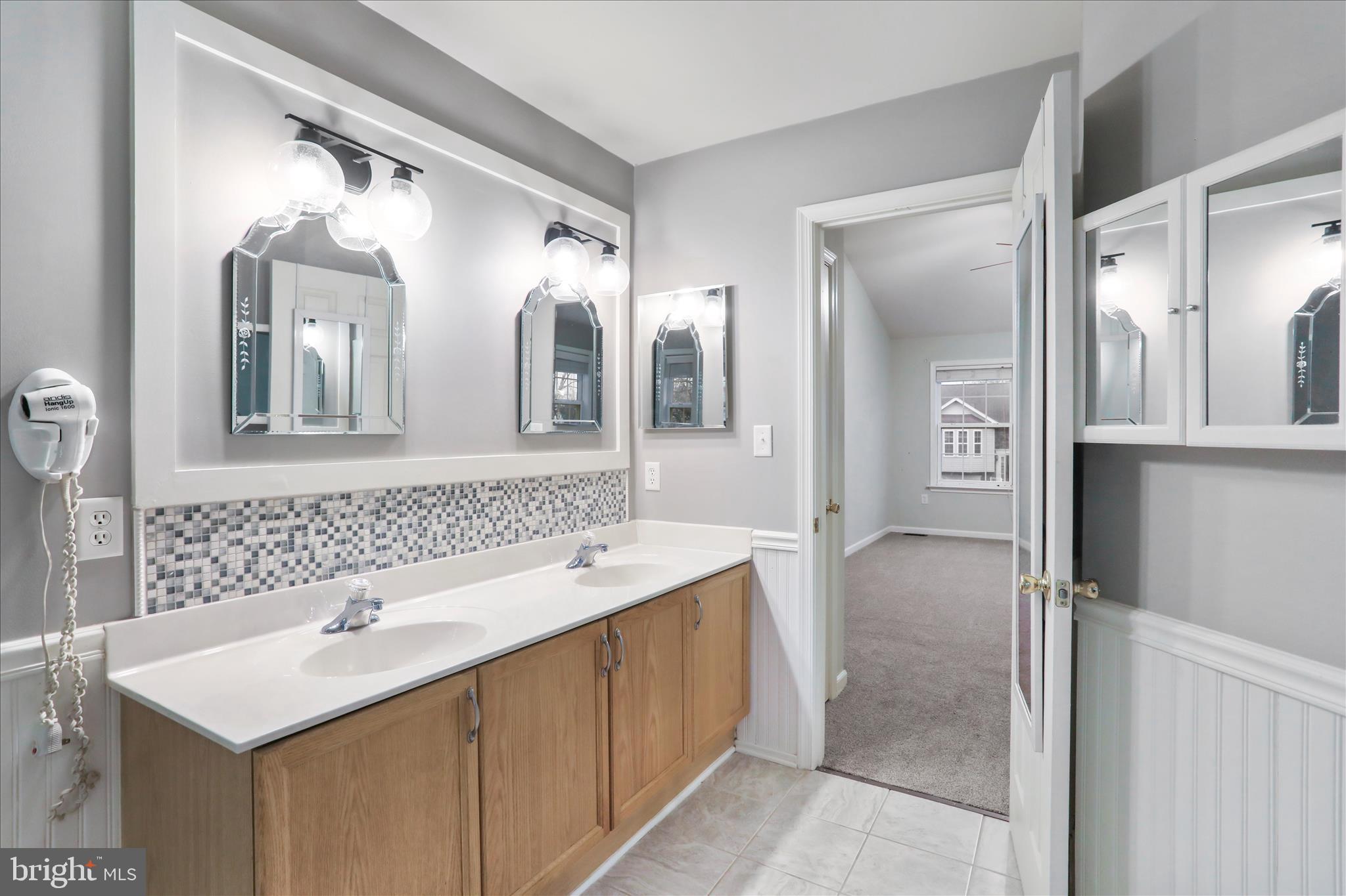 SYCAMORE VILLAGE - Residential