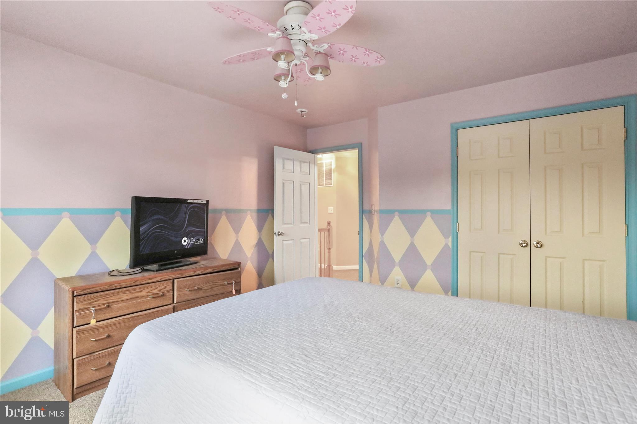 SYCAMORE VILLAGE - Residential