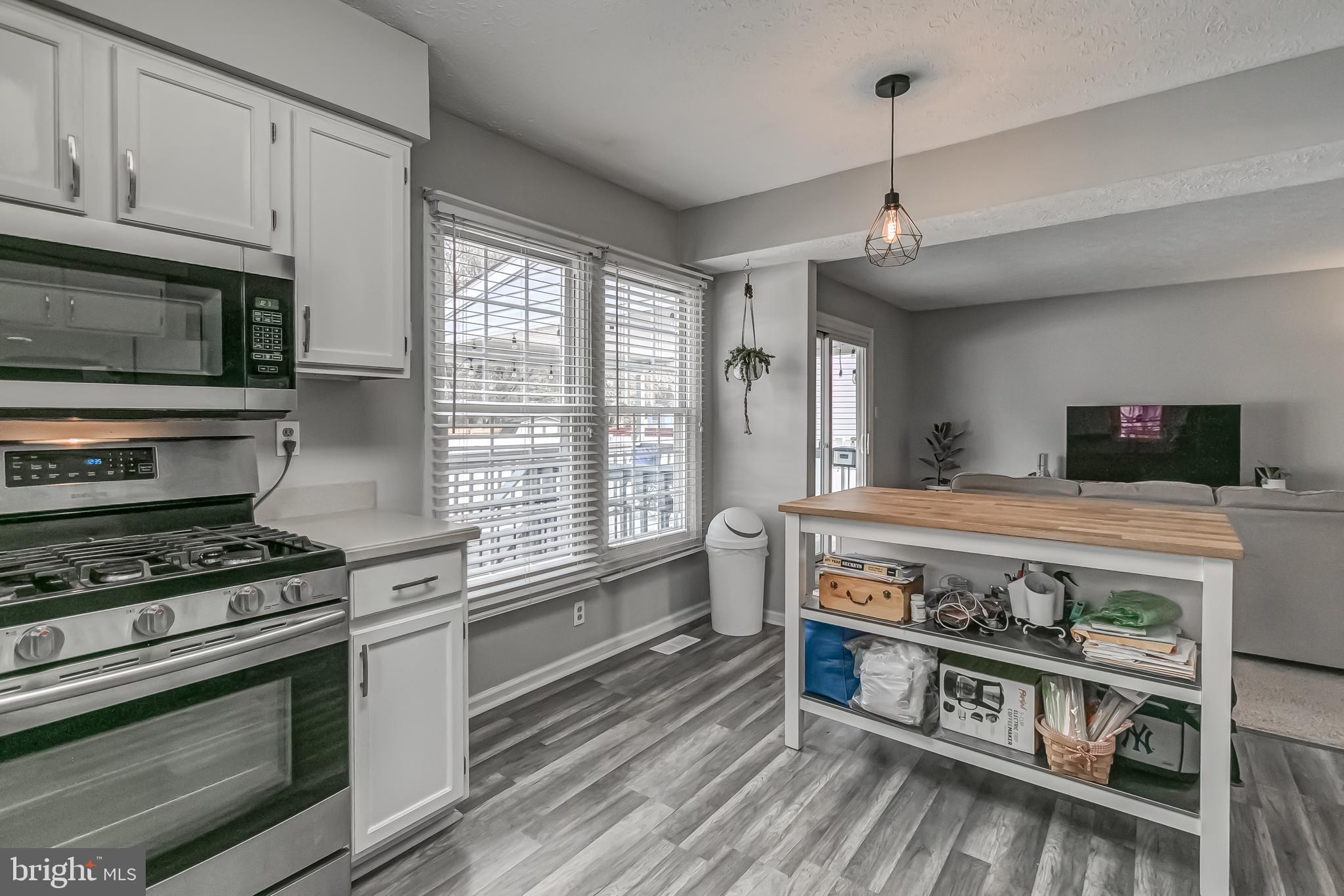 SUNNYFIELD ESTATES - Residential