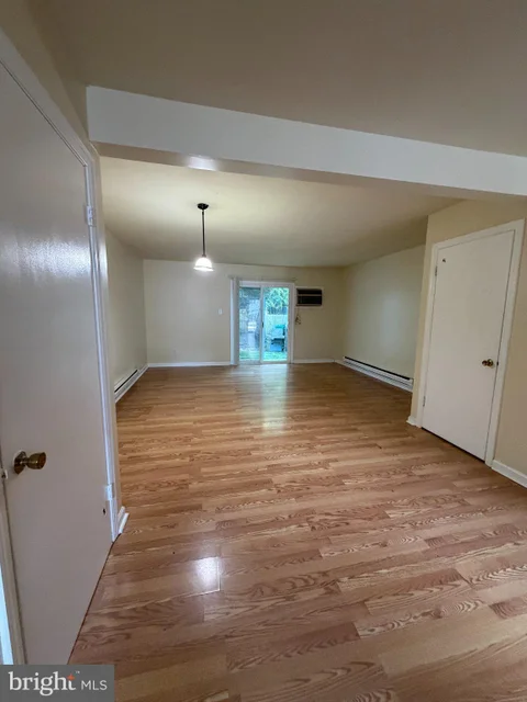 MLS: NJCD2128096