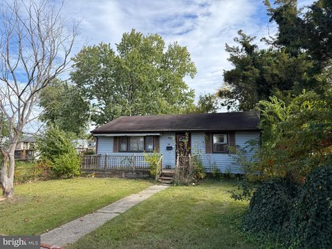 Photo of 106 N Lincoln Avenue, NATIONAL PARK, NJ 08063 (MLS # NJGL2065254)