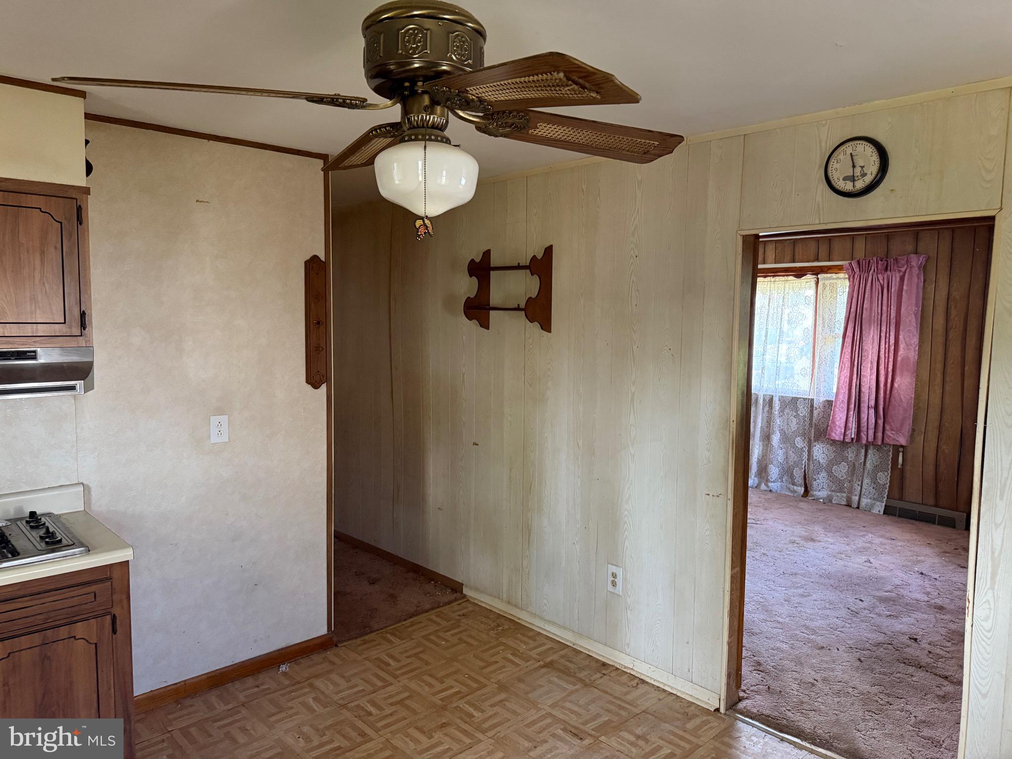 106 N LINCOLN AVENUE