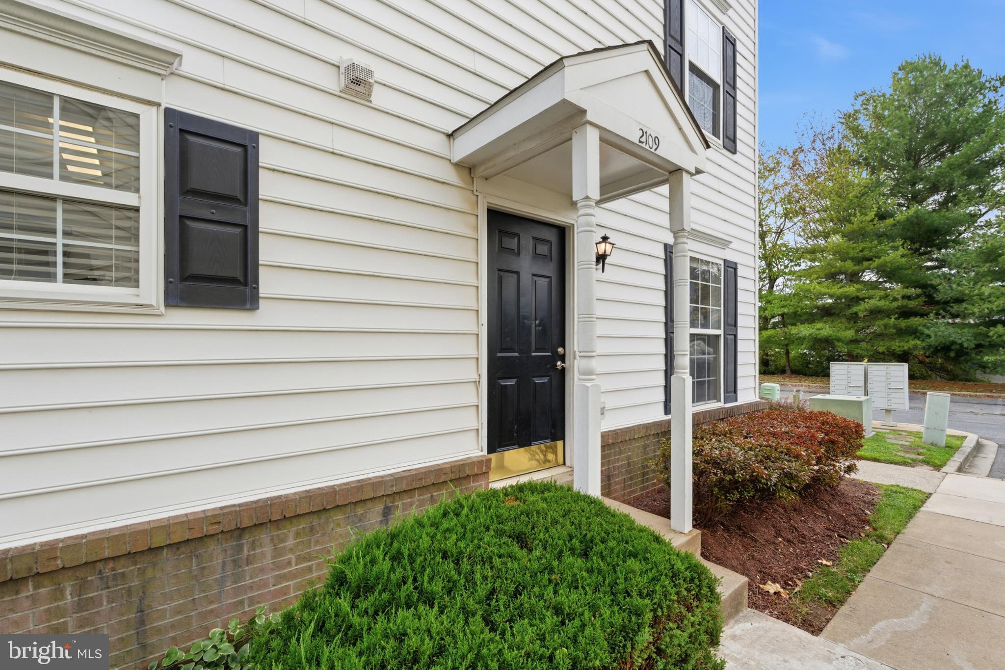 OLD FARM STATION - Residential Lease