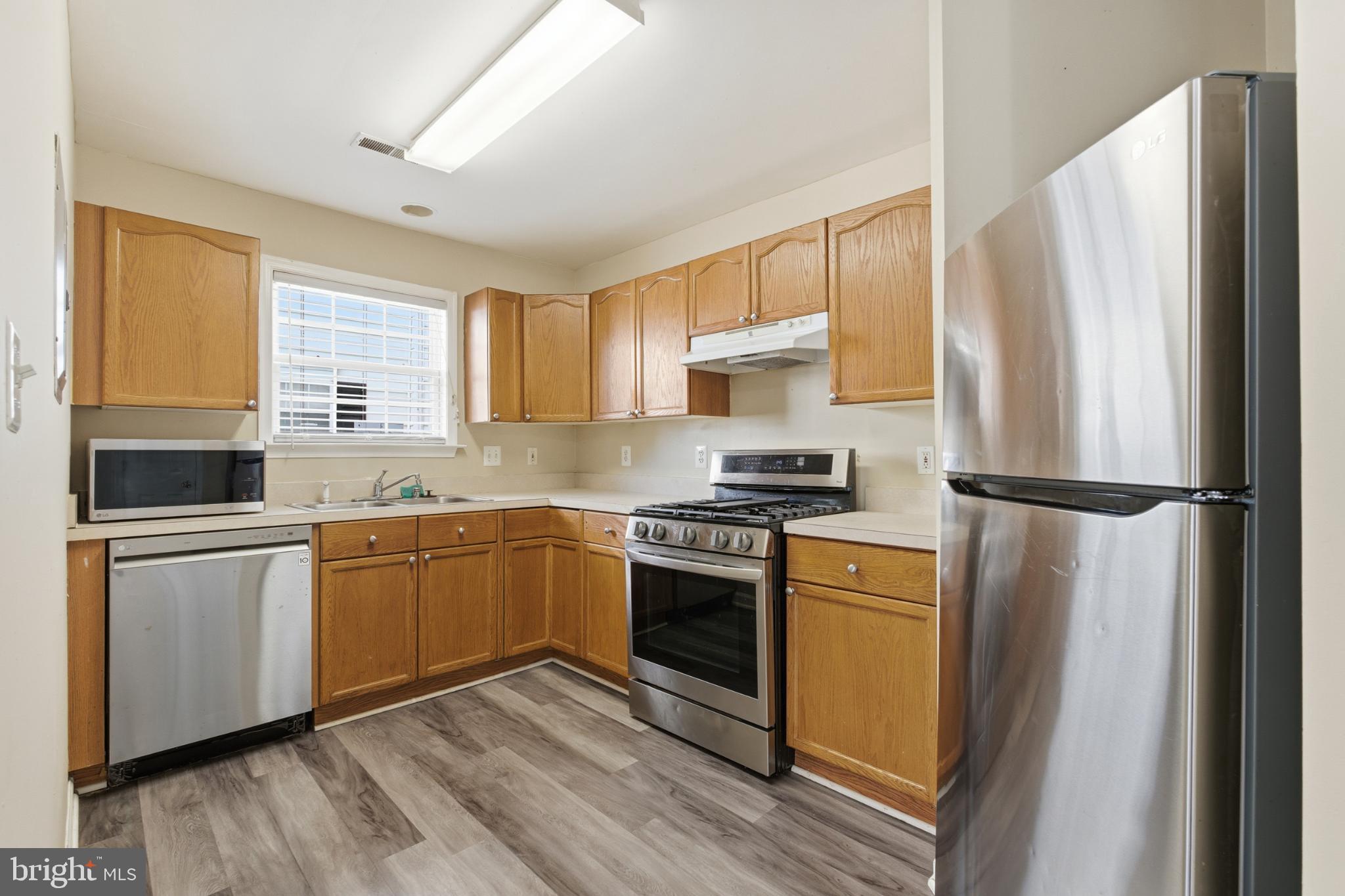 OLD FARM STATION - Residential Lease