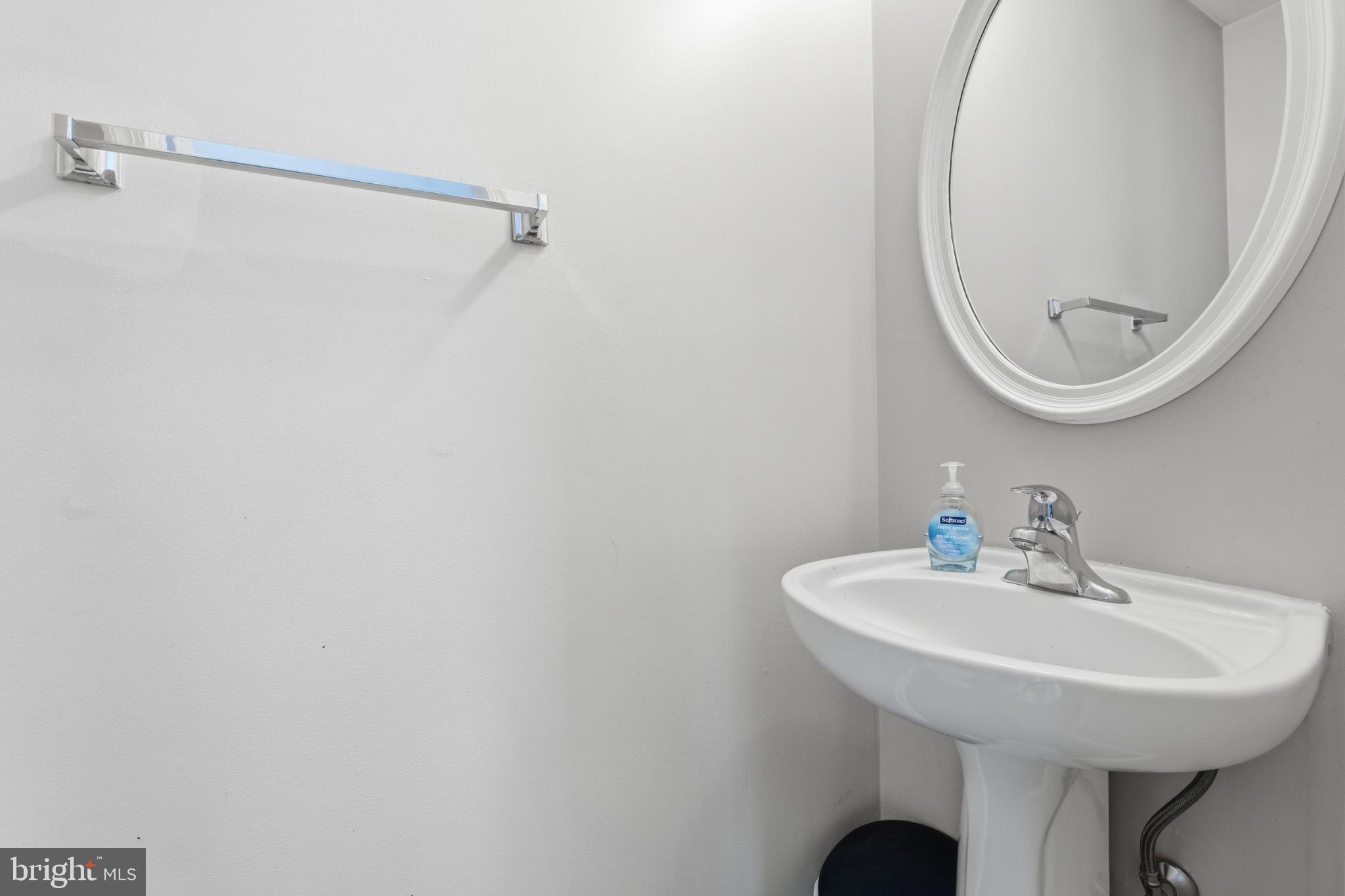 OLD FARM STATION - Residential Lease