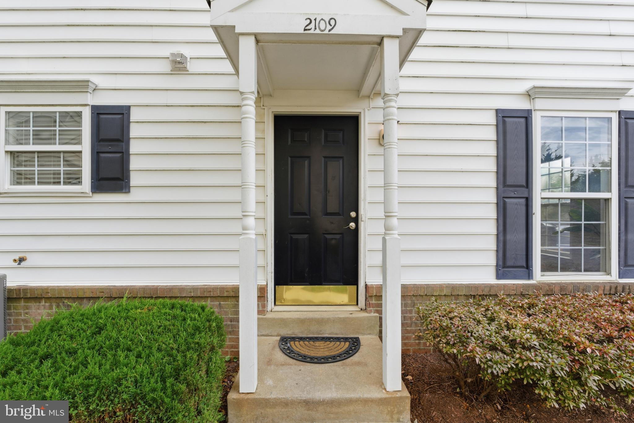 OLD FARM STATION - Residential Lease