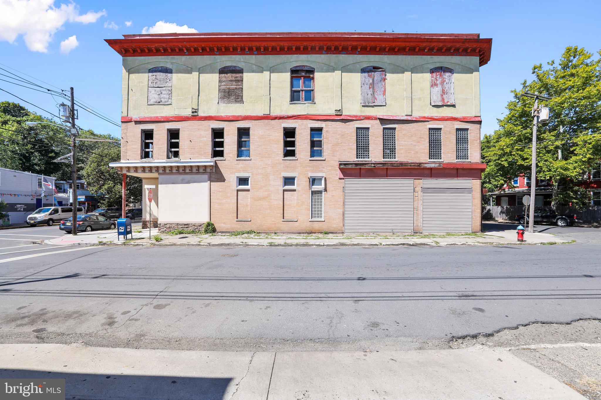 901 DIVISION STREET