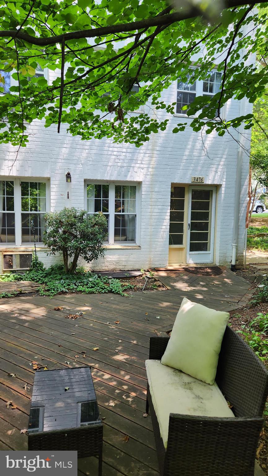 PARKFAIRFAX - Residential Lease