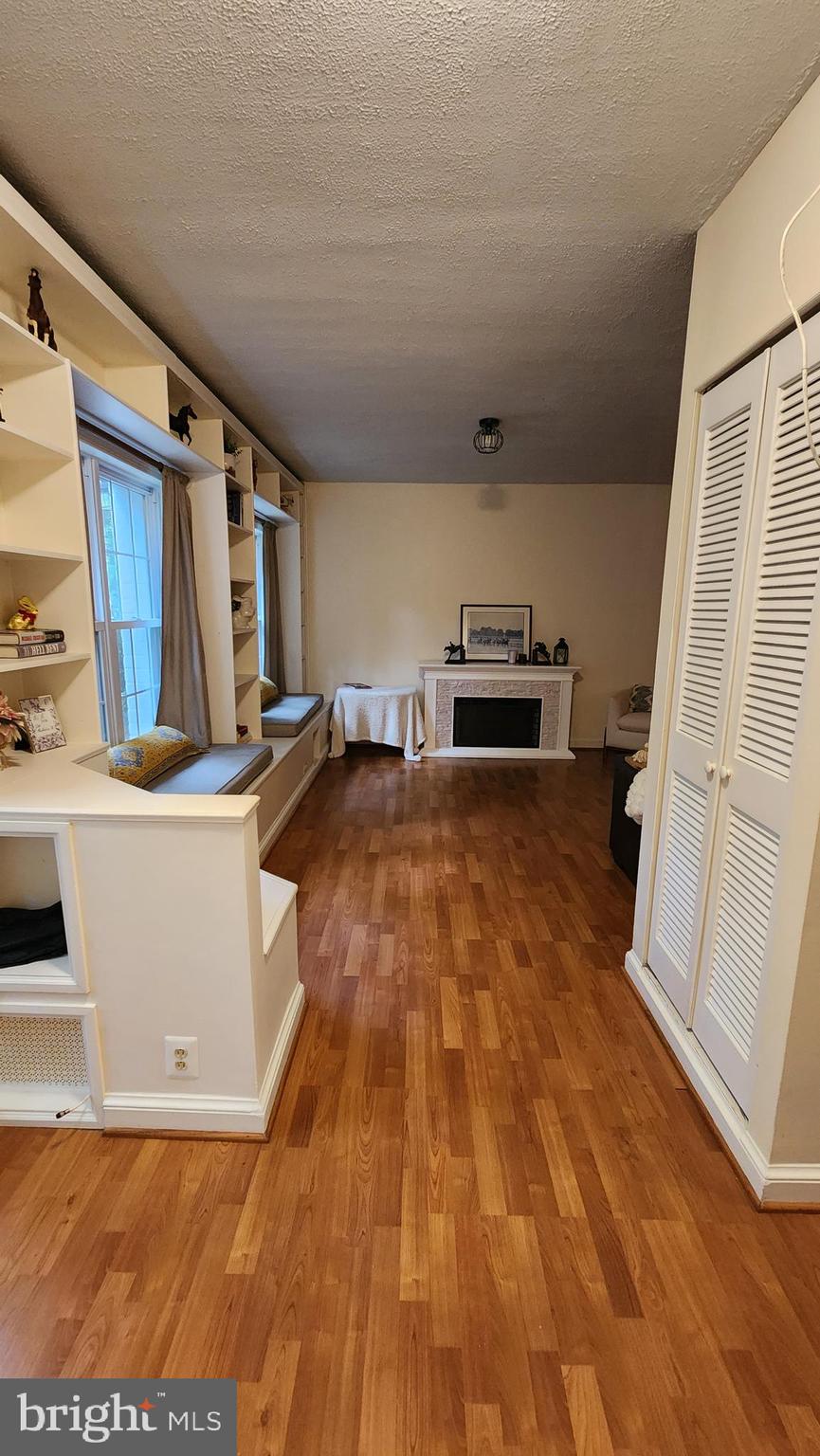 PARKFAIRFAX - Residential Lease