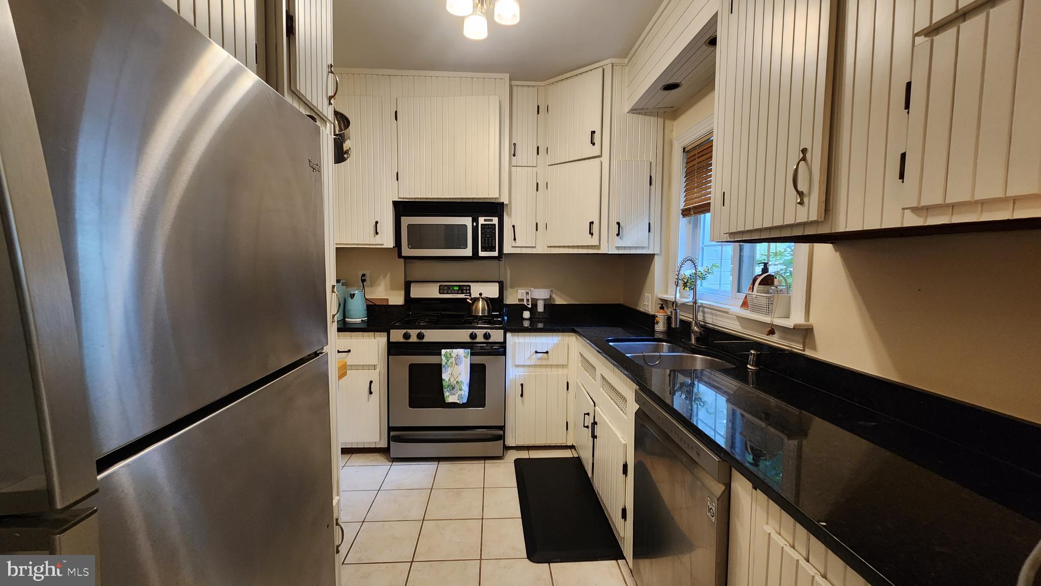 PARKFAIRFAX - Residential Lease