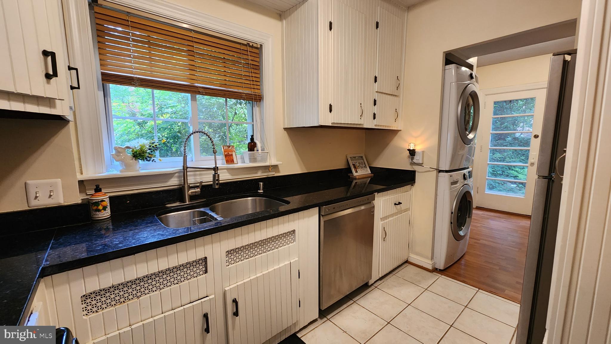 PARKFAIRFAX - Residential Lease