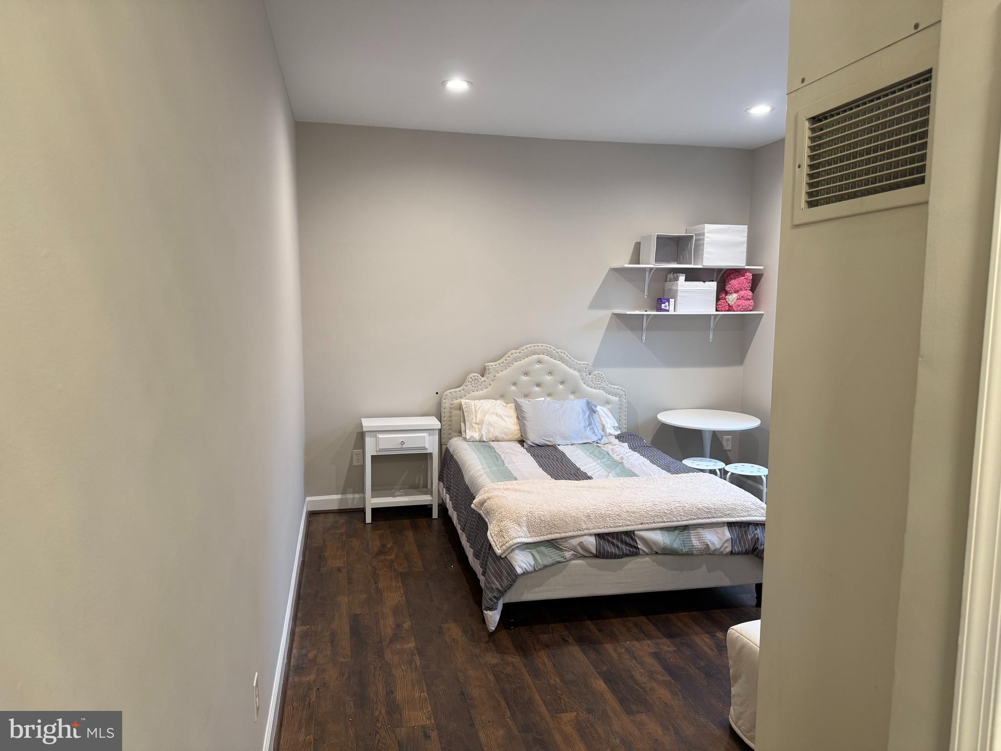 333 2ND STREET NE 305