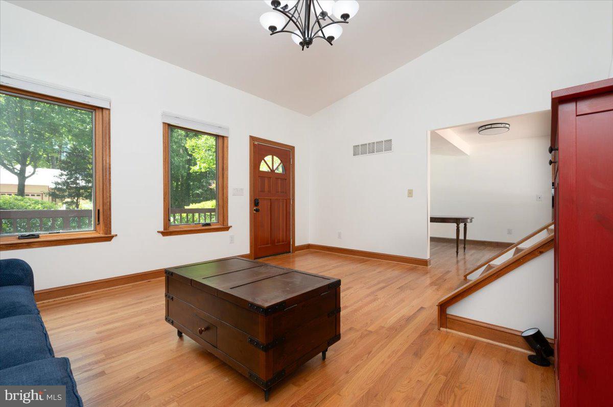 VALENTINE CREEK - Residential