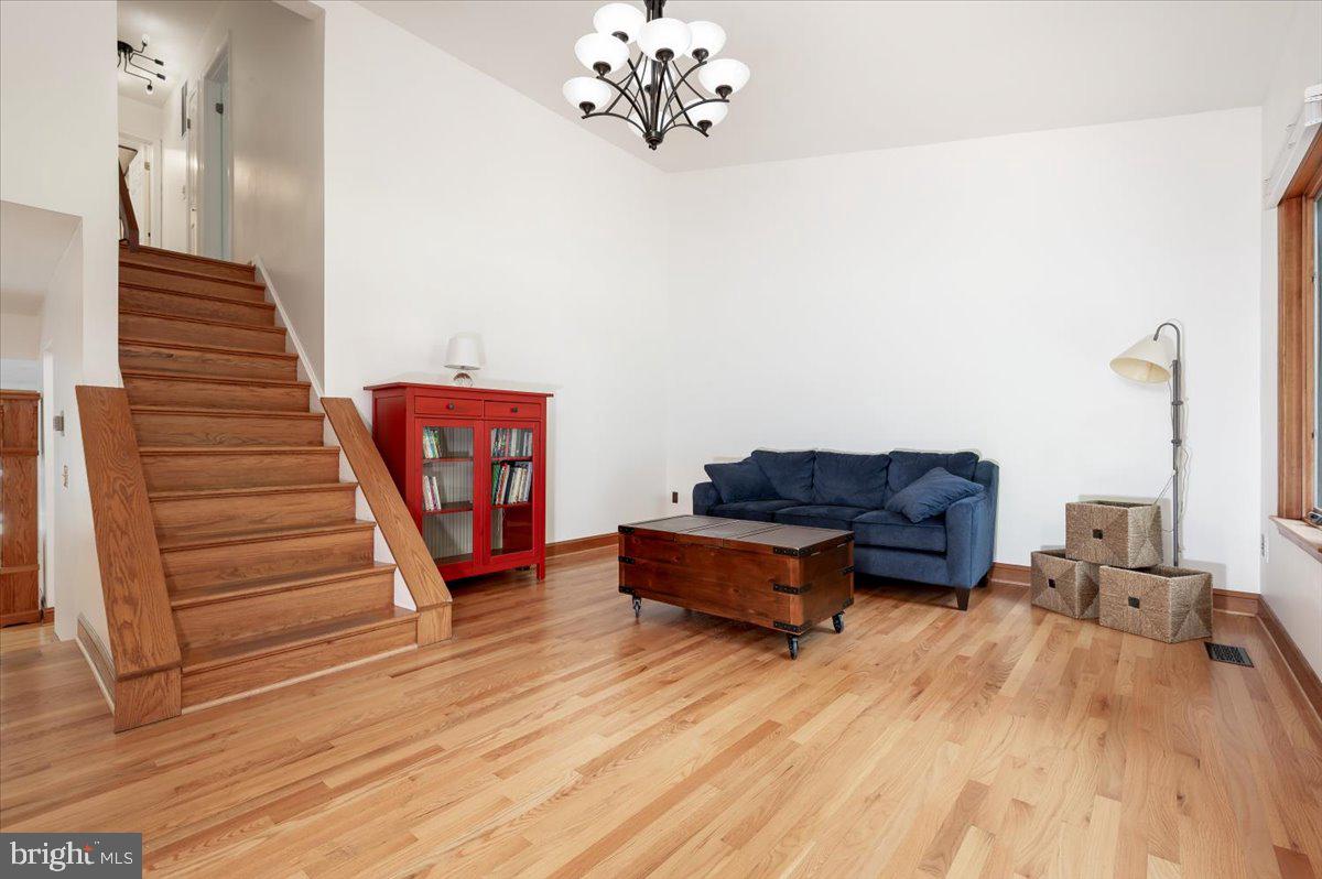 VALENTINE CREEK - Residential