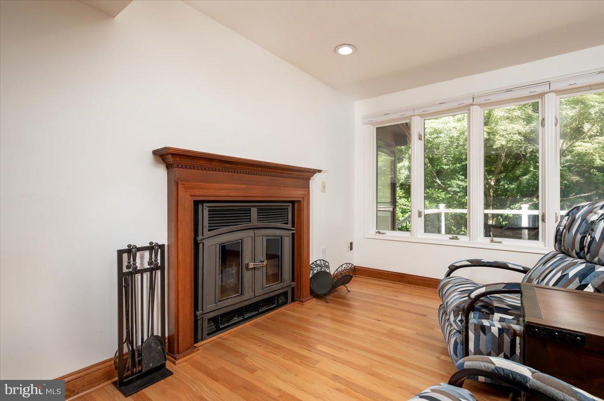 VALENTINE CREEK - Residential