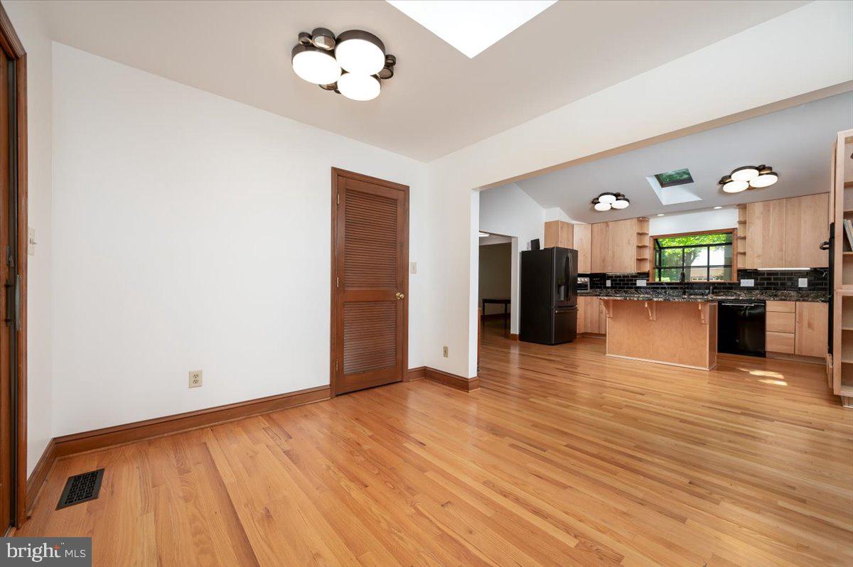 VALENTINE CREEK - Residential