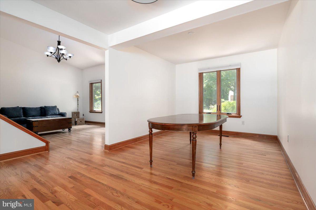 VALENTINE CREEK - Residential