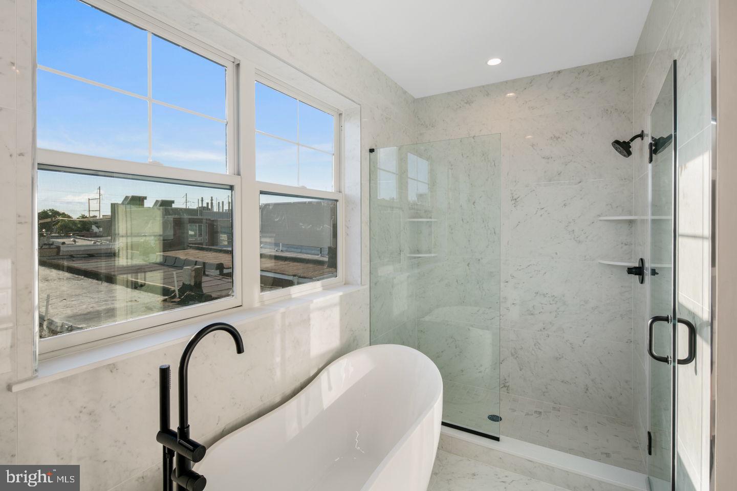 POINT BREEZE - Residential