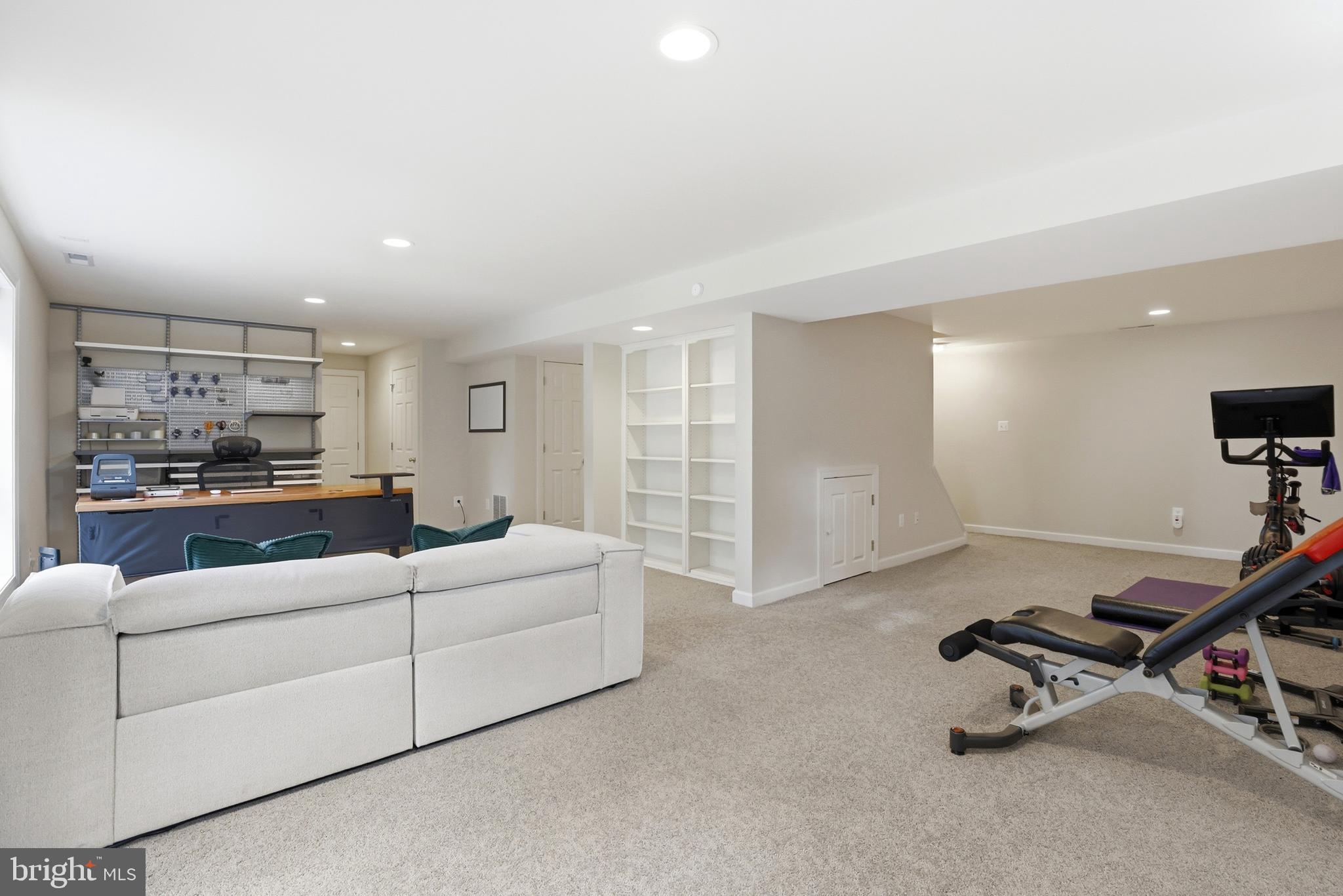 KINGS BRIDGE - Residential