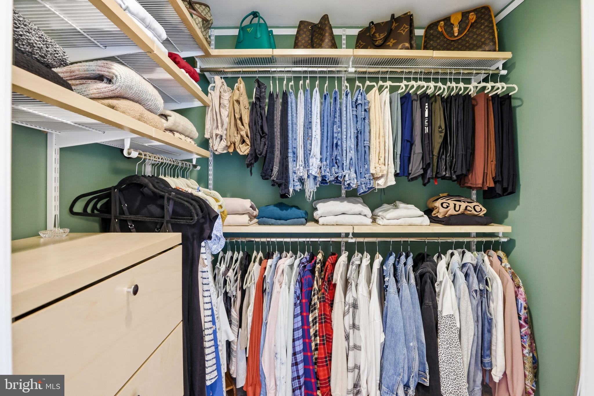 KINGS BRIDGE - Residential